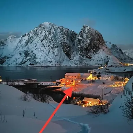 White House - Panoramic View Reine