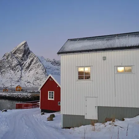 Little White House Feriehus Reine