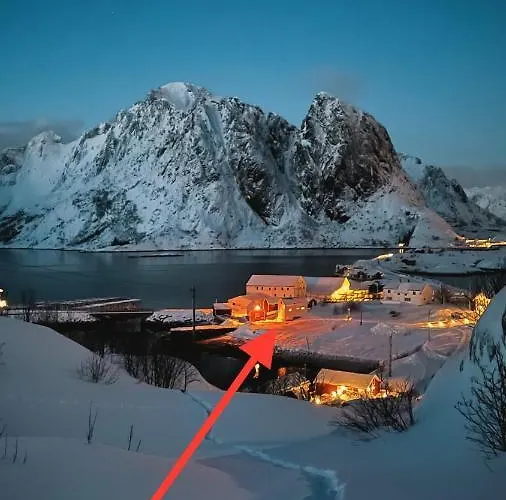 White House - Panoramic View Reine