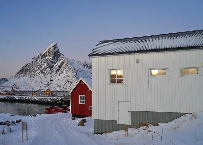 White House - Panoramic View Ferienhaus Reine